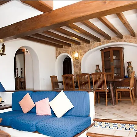 In Santa Eulalia Βίλα *