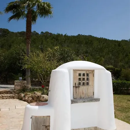 In Santa Eulalia Βίλα *