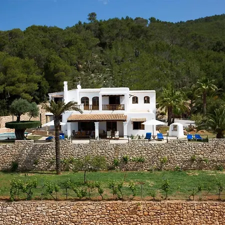 In Santa Eulalia Βίλα