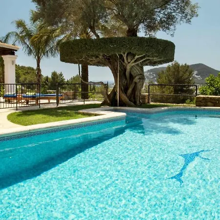 In Santa Eulalia Βίλα